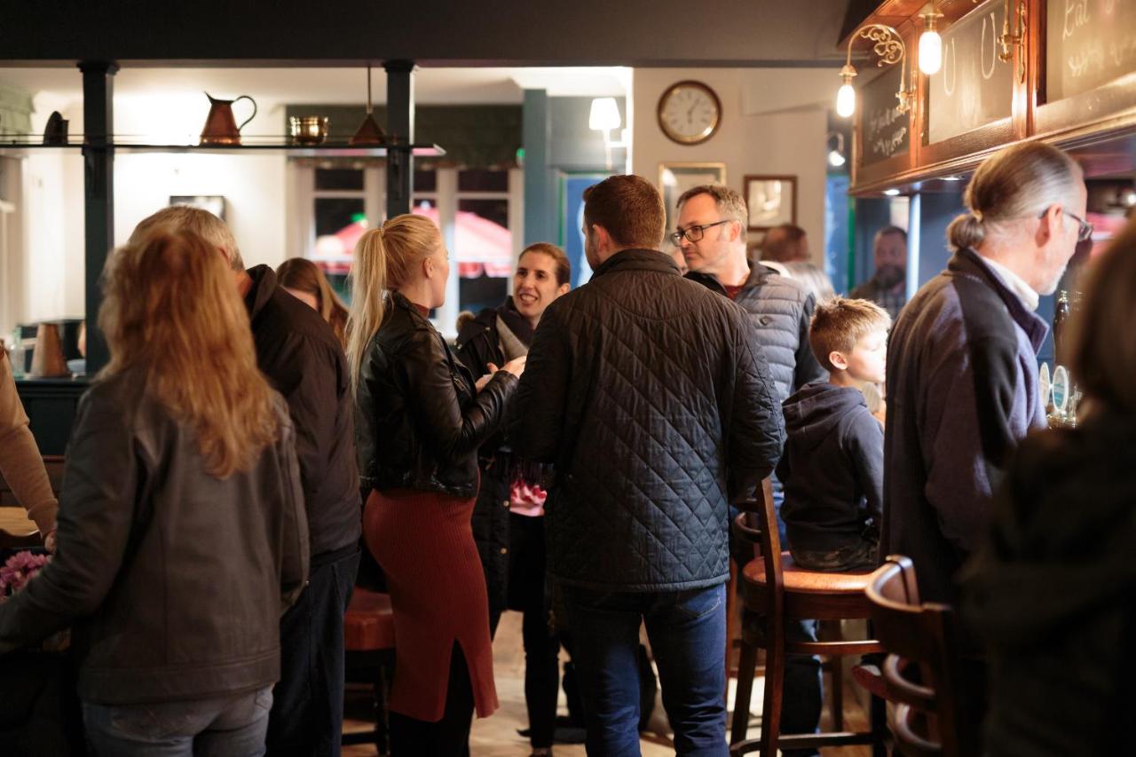 The Three Horseshoes East Worldham Alton  Zewnętrze zdjęcie