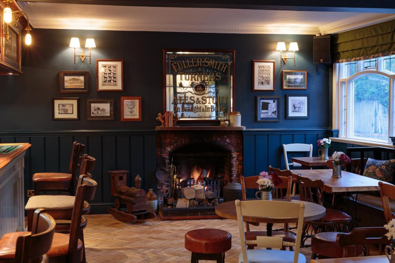 The Three Horseshoes East Worldham Alton  Zewnętrze zdjęcie